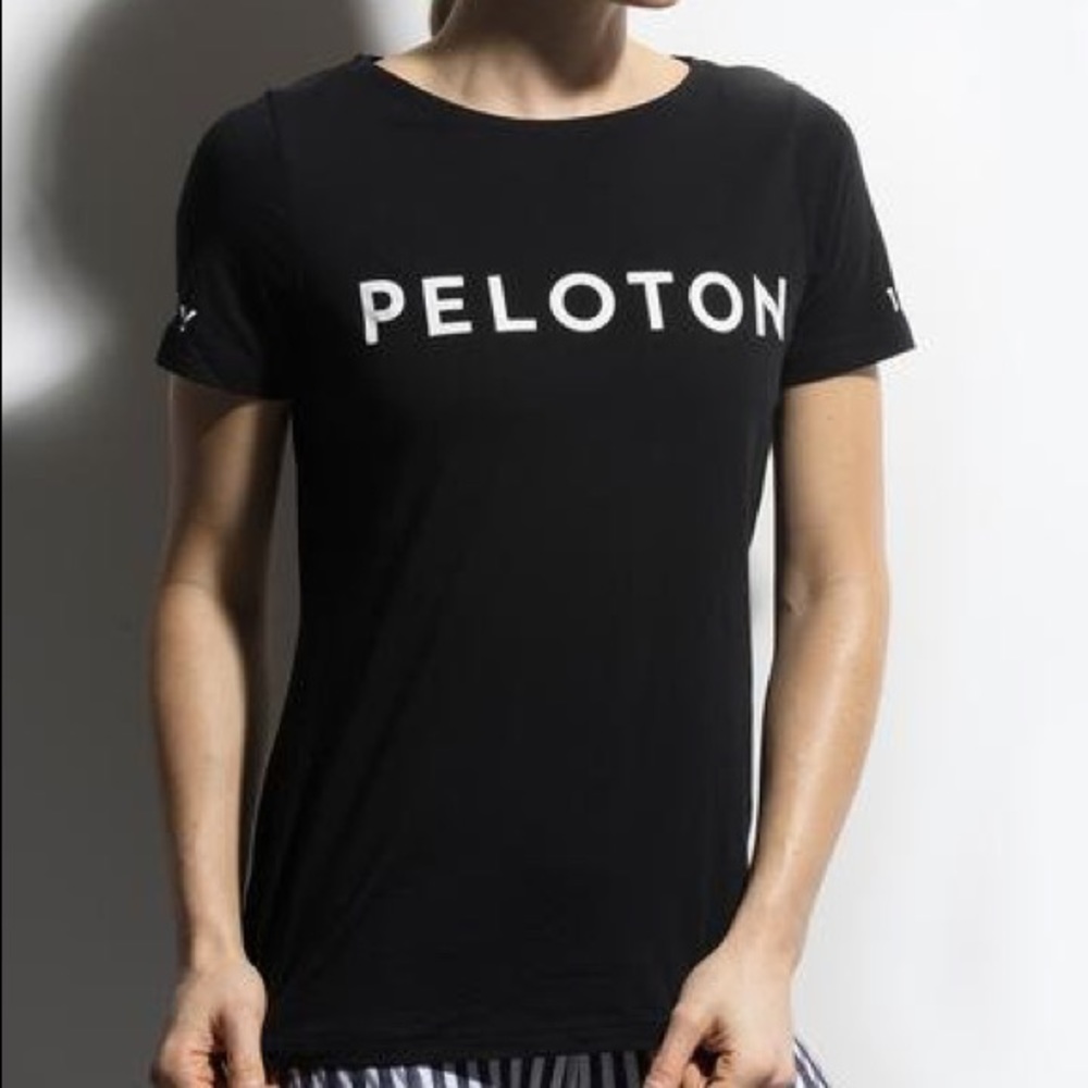 ⭐️ Peloton ⭐️ century club t shirt